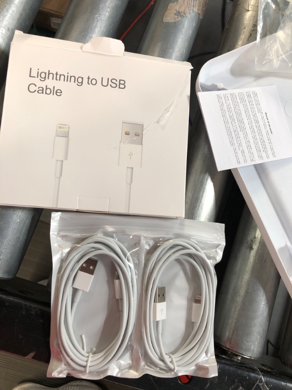 Photo 2 of Lightning to usb charger cables 2 pack