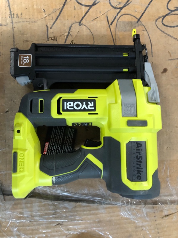 Photo 4 of * used * missing battery * 
Ryobi P320 Airstrike 18 Volt One+ Lithium Ion Cordless Brad Nailer 