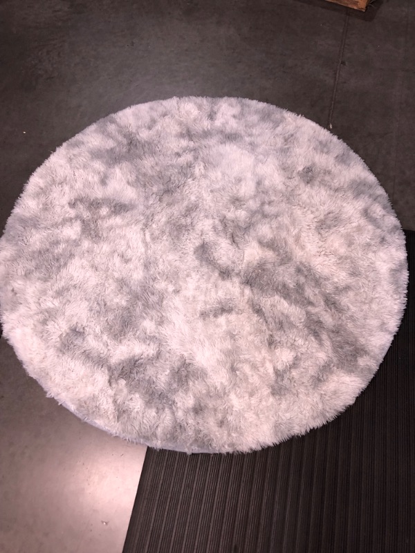 Photo 3 of **see notes** Fluffy Round Rug Carpets 5ft Round - grey/white 