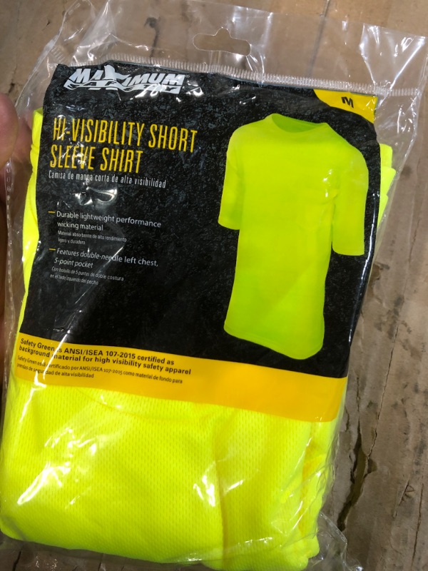 Photo 2 of HI visibility short sleeve shirt 1 pack