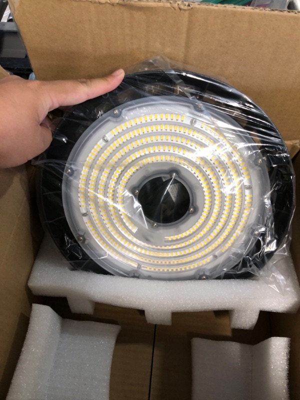 Photo 3 of 100W UFO LED High Bay Light 15000lm 5000K 