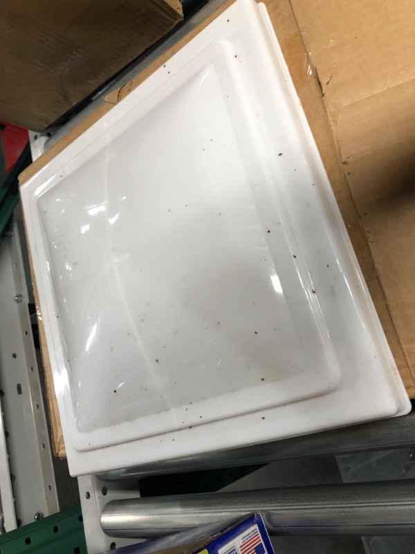 Photo 3 of Camco 40154/40157 White Polypropylene Vent Lid - Jensen (pre 1994) (Pack of 2) White Size: 14 x 14 inches RV vents (Pack of 2) Jensen (Pre 1994 Models)