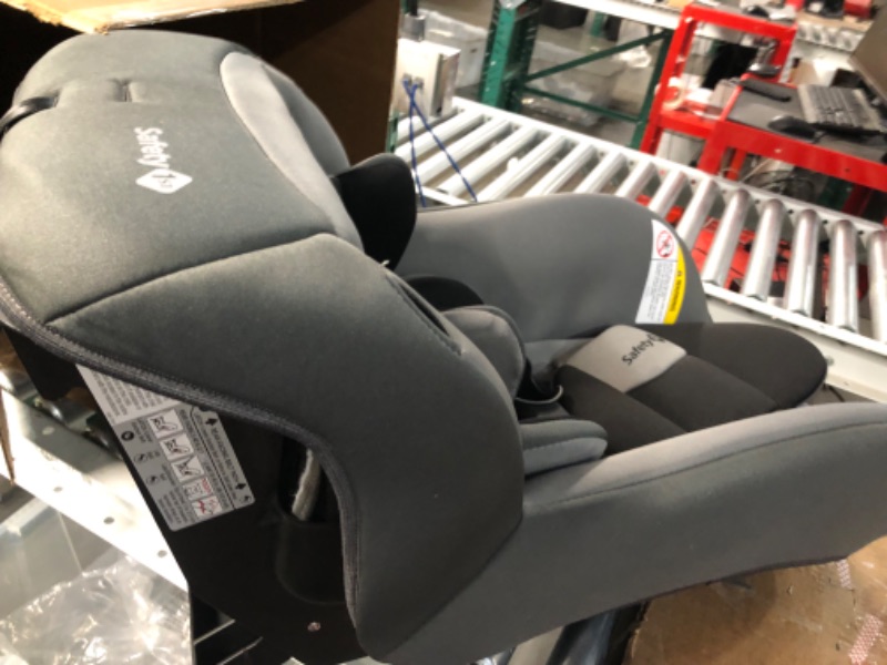 Photo 4 of **USED BUT APPEARS NEW** Safety 1st Jive 2-in-1 Convertible Car Seat,Rear-facing 5-40 pounds and Forward-facing 22-65 pounds, Night Horizon