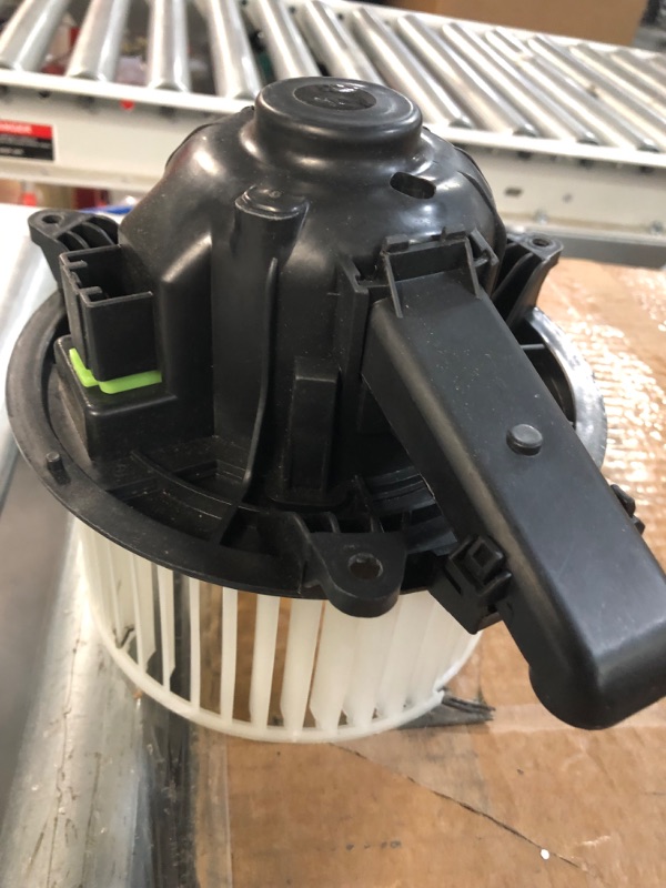 Photo 2 of Blower Motor - 09-12 F-SERIES PICKUP (2311718)