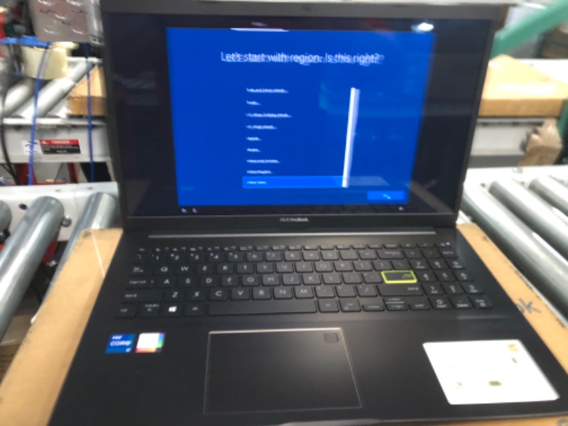 Photo 2 of ASUS VivoBook 15 OLED K513 Thin & Light Laptop, 15.6 OLED Display, Intel i5-1135G7 CPU, Intel Iris Xe Graphics, 12GB RAM, 512GB PCIe SSD, 