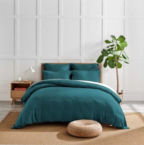 Photo 1 of *STOCK PHOTO FOR RFERENCE ONLY* Washed 100% Linen Teal Blue Full/Queen Duvet Cover + 2 Pillow Shams