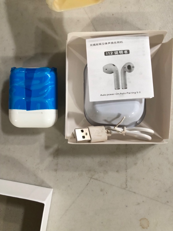 Photo 3 of I12 TWS Wireless Earbuds,Bluetooth 5.0