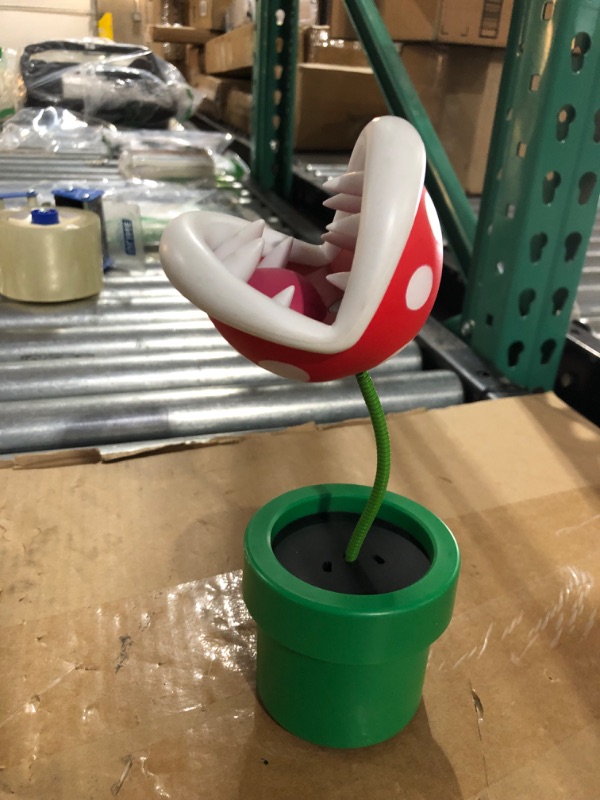 Photo 1 of *SEE NOTES* World Of Nintendo Piranha Plant Light 9"