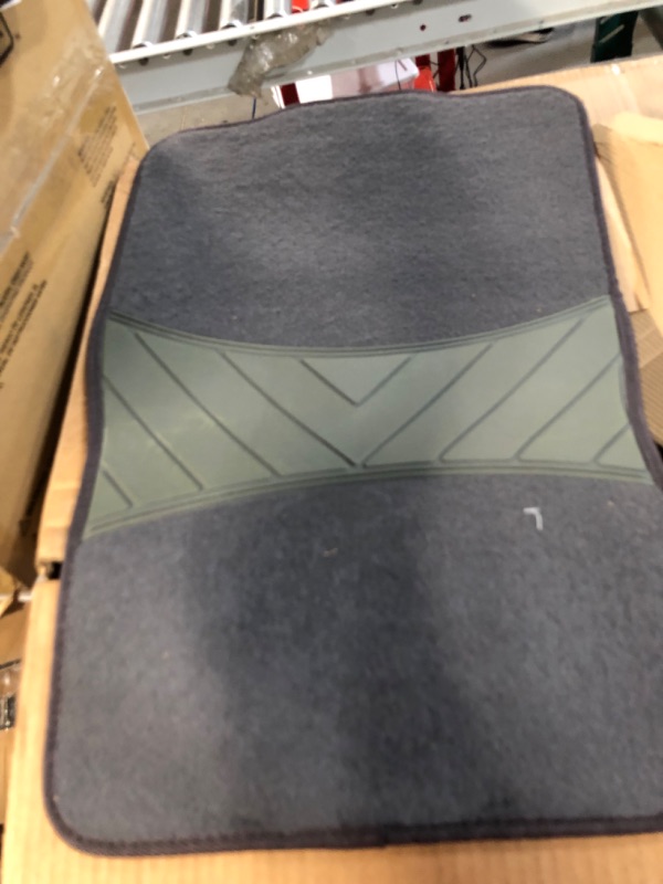 Photo 2 of RoadWear 109-44 Automotive Rubber and Carpet Floor Mats