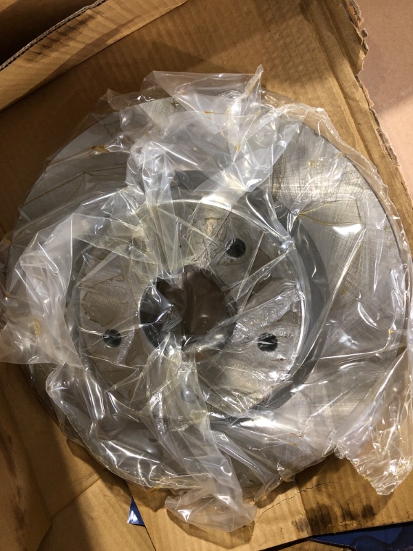 Photo 1 of Detroit Axle - Front Rotors Ceramic Brake Pads Replacement for 2014-2019 Nissan Altima - 6pc Set