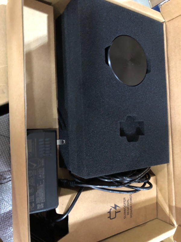 Photo 8 of Razer Nommo V2 Pro - 2.1 PC Gaming Speakers Wireless Subwoofer