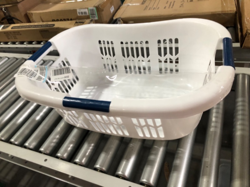 Photo 2 of Rubbermaid Hip Hugger Laundry Basket, Standard, White, 1.86 cu ft 1.5 Bushel Large Hip Hug Basket