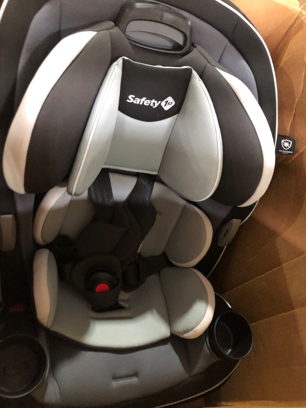 Photo 2 of **PHOTO FOR REFERENCE ONLY** Safety 1st Grow and Go All-in-One Convertible Car Seat, Rear-facing 5-40 pounds