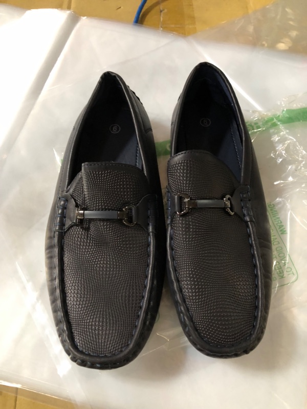 Photo 2 of Men's Black Loafers, Size 6