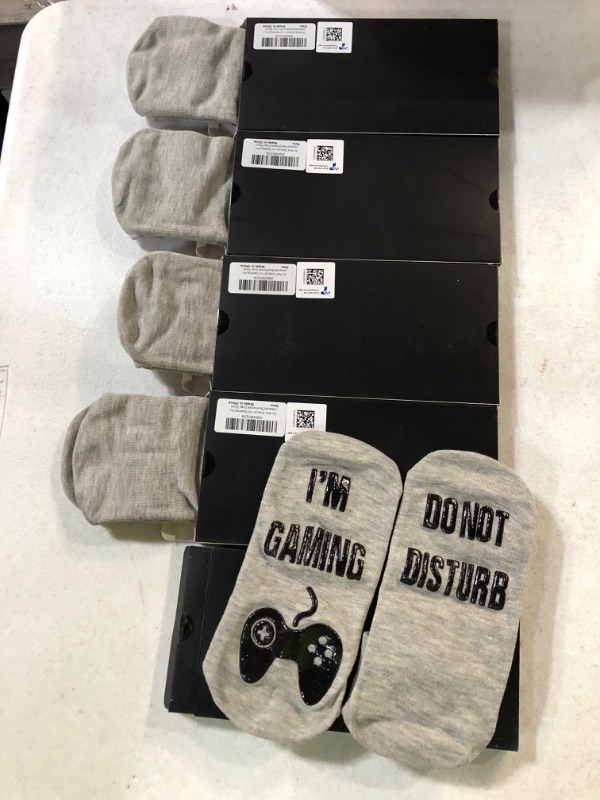 Photo 1 of 5 Pairs of Do Not Disturb Gamer Socks (Grey)