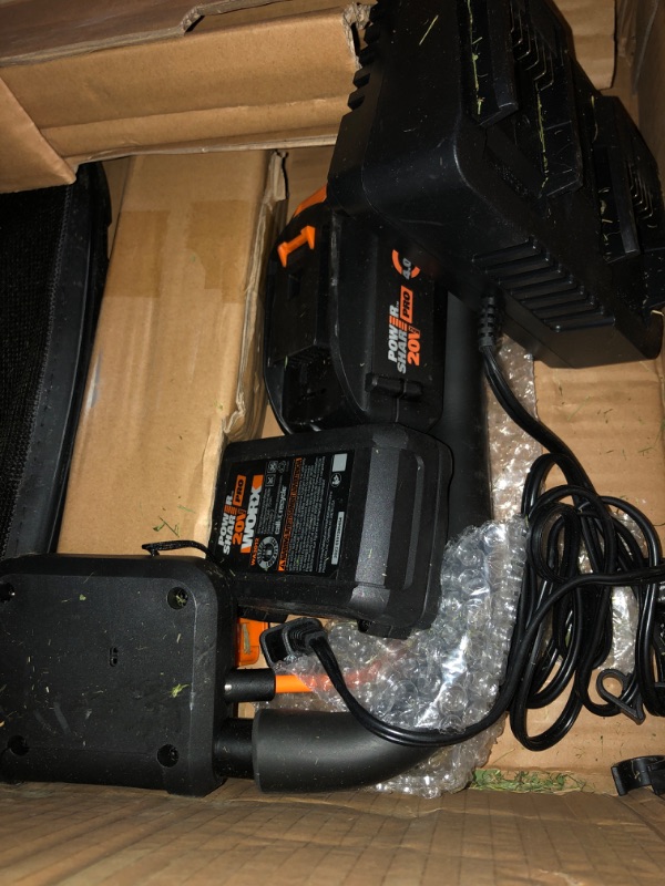 Photo 4 of Worx WG779 40V Power Share 4.0Ah 14" Cordless Lawn Mower (Batteries & Charger Included) & WORX 20V GT 3.0 (1) Battery & Charger Included