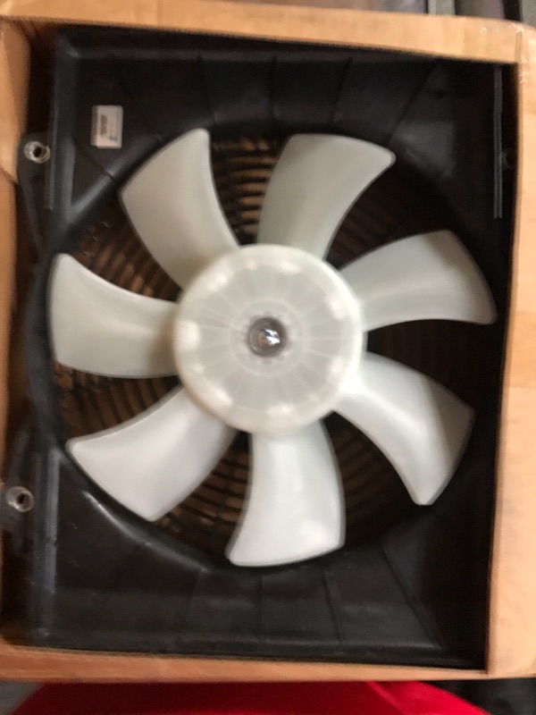 Photo 3 of Dorman 620-5604 A/C Condenser Fan Assembly Compatible with Select Chevrolet / GMC / Isuzu Models