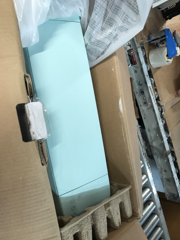 Photo 1 of *CRICUT MACHINE ONLY* Cricut Explore 3 Ultimate Bundle 
