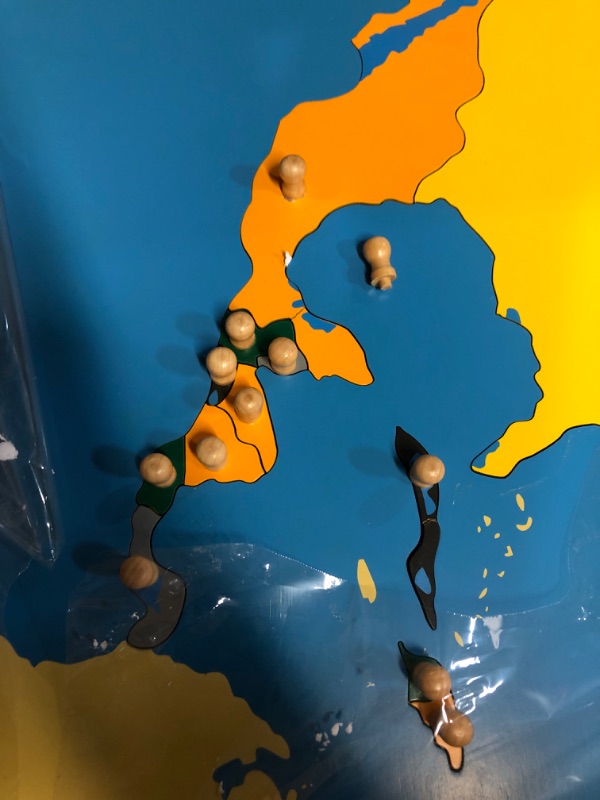 Photo 1 of Apt Education Montessori Puzzle Toy North America Map