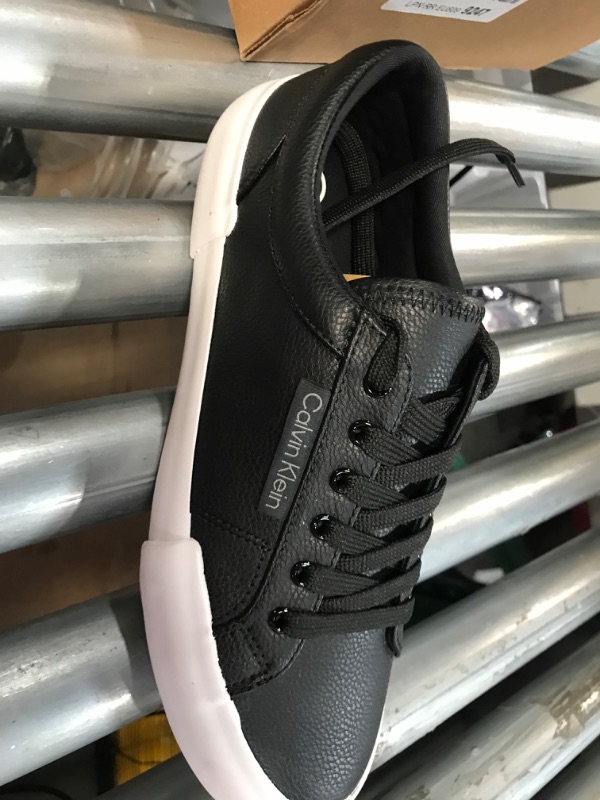 Photo 2 of ** LOOK SIMILAR SEE PIC**  Calvin Klein MEN 's Ciyan Sneaker 7/12 Black