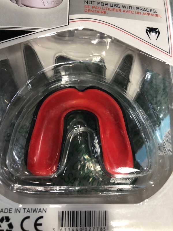 Photo 3 of *** SEE NOTES** Venum Challenger Mouthguard Red Devil
