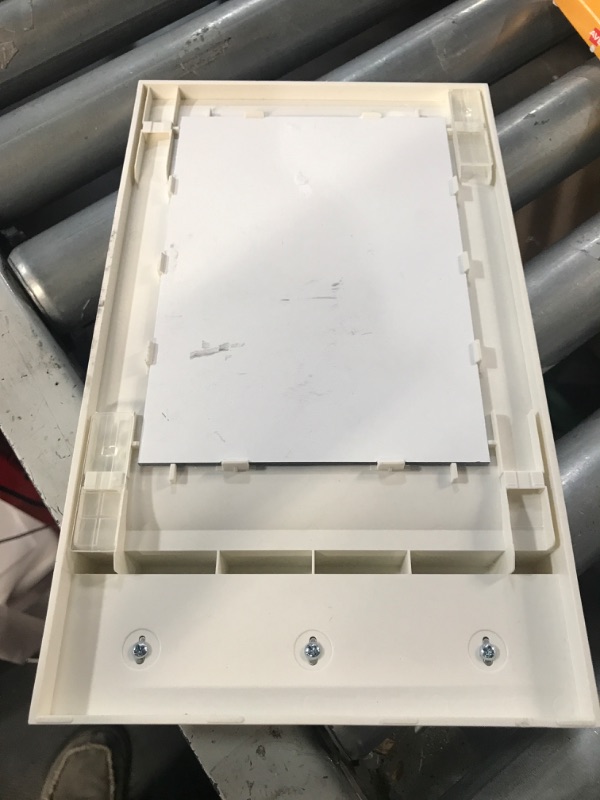 Photo 3 of Command Mirror Organizer, Quartz, 1-Organizer with Key Hooks, 8-Medium Strips (HOM24MQ-ES), Great for dorm decor