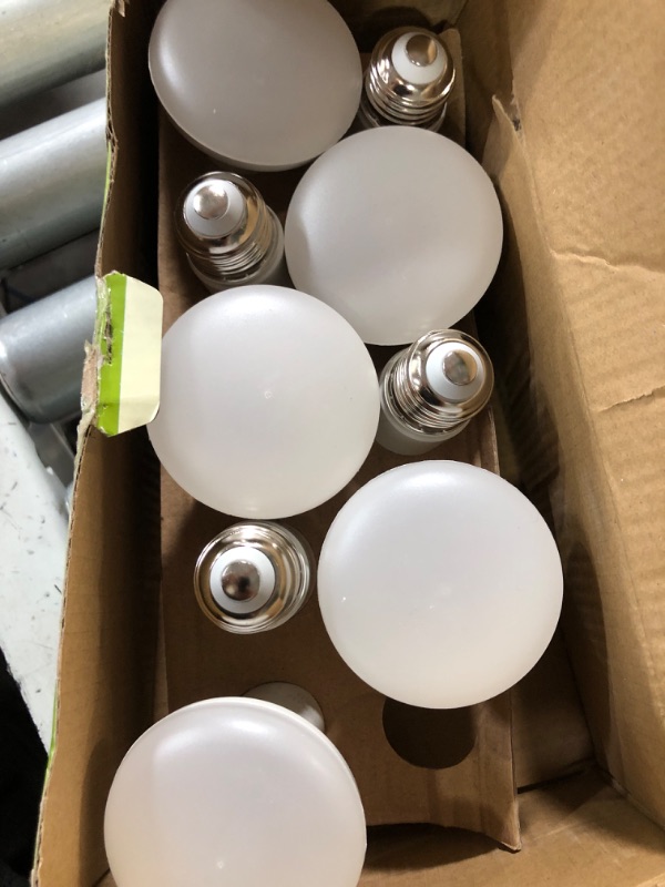 Photo 2 of **1 bulb missing***Bioluz LED 10 Pack BR20 LED Bulb 6W=50W 3000K Soft White 90 CRI Dimmable UL-Listed CEC Title 20 Compliant 540 Lumen 