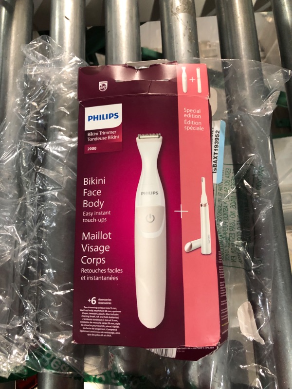 Photo 2 of * needs to be cleaned *
Philips Women's Bikini Trimmer and Precision Trimmer Special Edition Bundle 