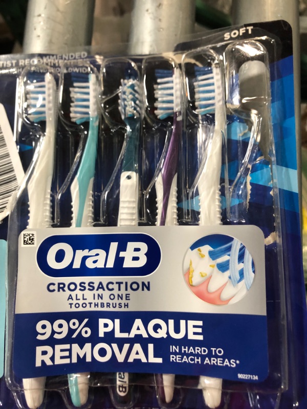Photo 4 of * MISSING ONE TOOTH BRUSH* Oral-B Pro Crossaction Health All In One Soft Toothbrushes, 6 Count