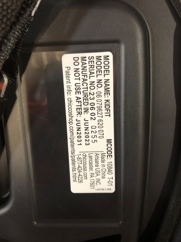 Photo 3 of Chicco KidFit ClearTex Plus 2-in-1 Belt-Positioning Booster Car Seat, Backless and High Back Booster Seat, for Children Aged 4 Years and up and 40-100 lbs. | Reef/Navy KidFit Plus with ClearTex® No Chemicals Reef