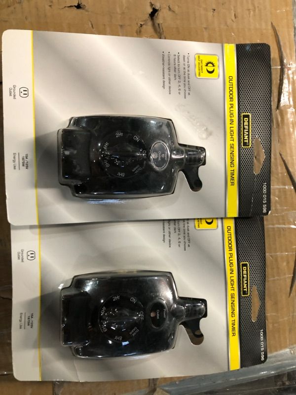 Photo 1 of (2x) 15 Amp Outdoor Plug-In Mechanical Dusk to Dawn Countdown Timer with Grounded Outlet