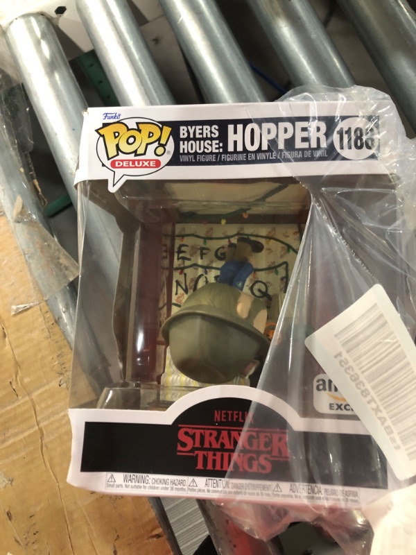 Photo 3 of Funko Pop! Deluxe: Stranger Things Build A Scene - Hopper, Amazon Exclusive Figure 4 of 4