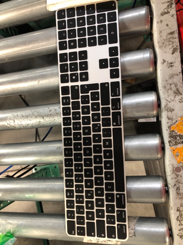 Photo 2 of **missing cable**Apple Magic Keyboard with Touch ID and Numeric Keypad  - Black Keys Black Keys US English