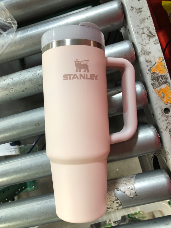 Photo 2 of **MISSING STRAW**Stanley Quencher H2.0 FlowState Stainless 