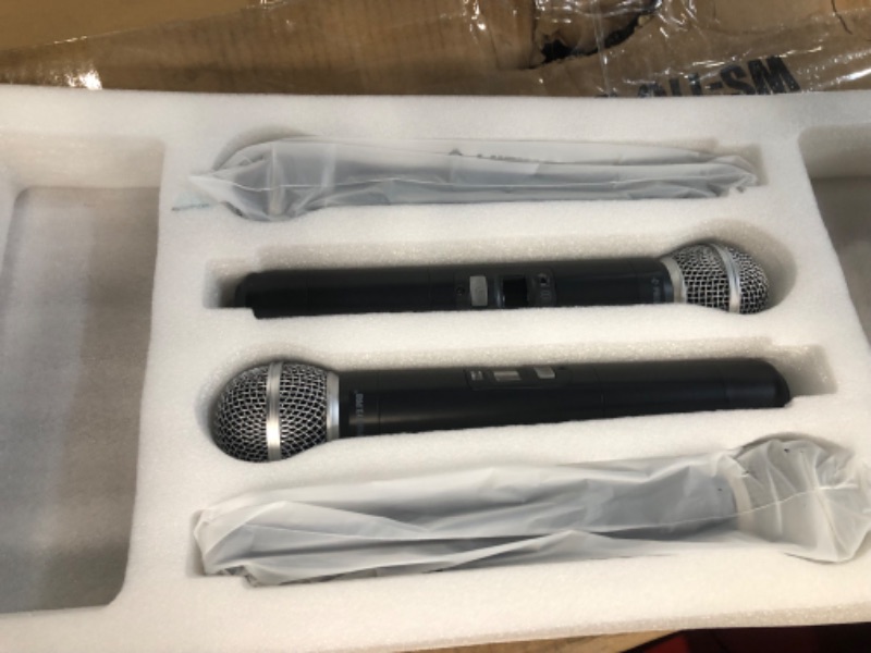 Photo 4 of * used item * powers on * great condition *
Eight-Channel Wireless Mic, w/ 8 Handheld Dynamic Microphones, Auto Scan,8x40 Adjustable UHF Channels,