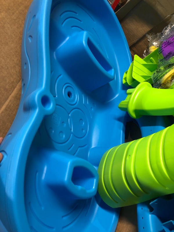 Photo 1 of ***MISSING PARTS - SEE NOTES***
Rain Showers Splash Pond Water Table Step2