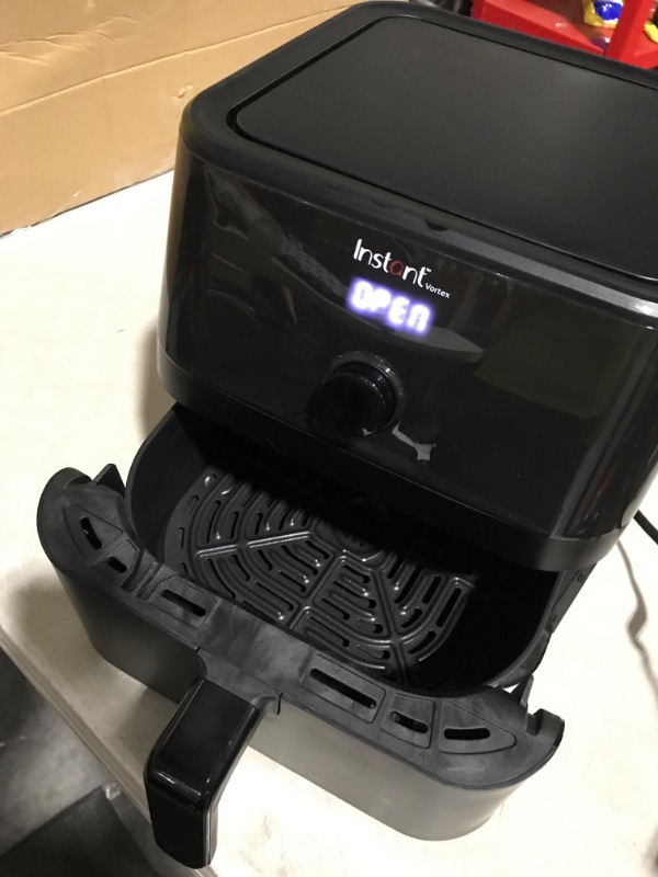 Photo 2 of * item powers on * unable to test further *
Air Fryer Oven, From the Makers of Instant Pot with Customizable Smart Cooking Programs