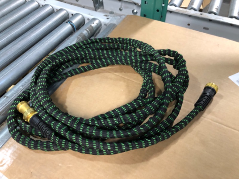 Photo 2 of [READ NOTES]
Garden Hose 25 ft Water Flexible Hose with 3/4" Brass Fittings & 8 Function Sprayer Nozzle, Retractable, Kink Free, Collapsible, Lightweight Hose