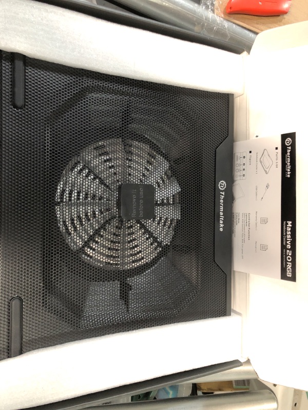 Photo 3 of Thermaltake Massive 20 RGB Steel Mesh Panel Single 200mm Fan 10"?19" Laptop Notebook Cooling Pad CL?N014?PL20SW?A