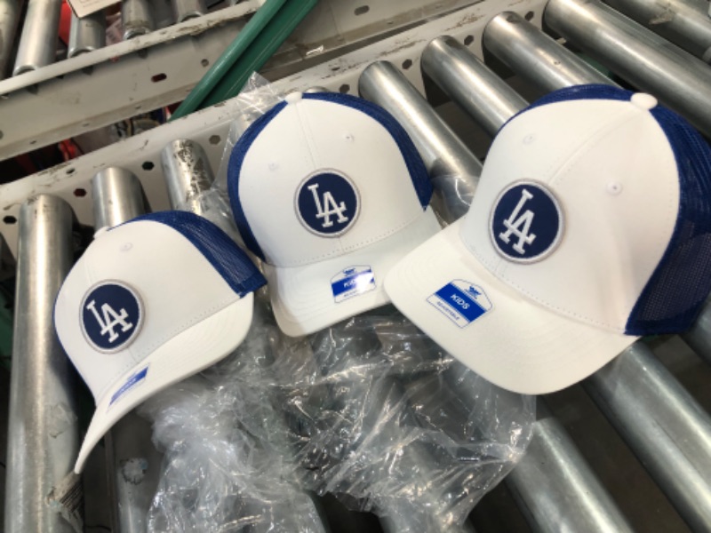 Photo 2 of *STOCK PHOTO INCORRECT* 3 Kids hat Los Angeles Dodgers Trawler Clean Up Adjustable Hat - WHITE/BLUE