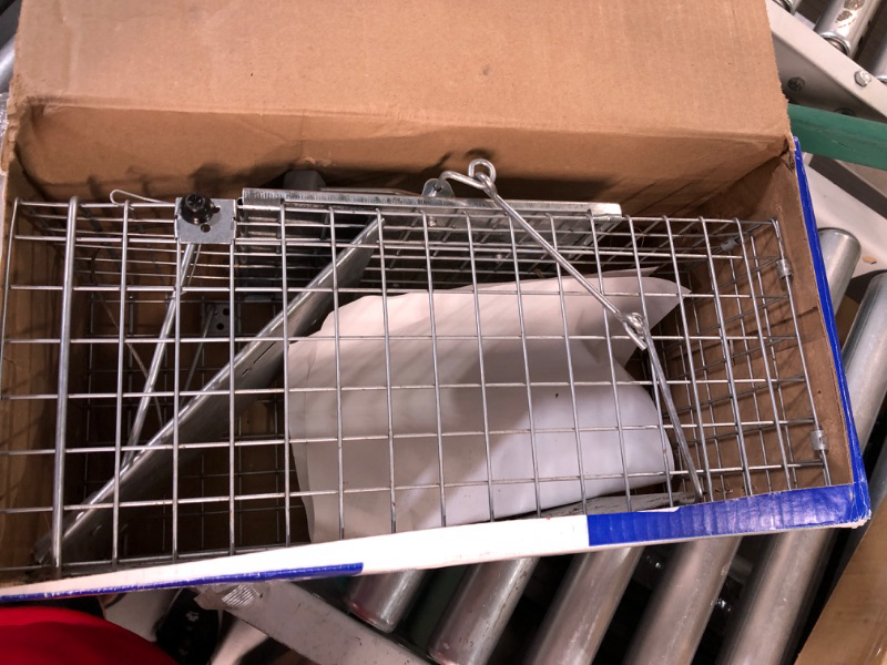 Photo 3 of **USED/VERY DIRTY**
Havahart 1083 Catch and Release Small 1-Door Easy Set Humane Live Animal Trap for Squirrels, Rabbits, Skunks, and Other Small Animals