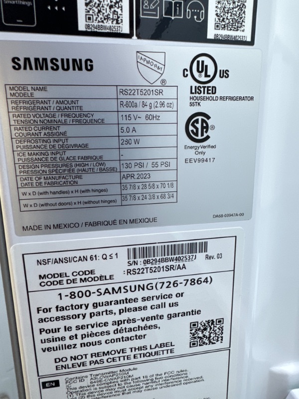 Photo 3 of ** USED PRIOR, TESTED POWERS ON, HAS MINOR DAMAGE**  SAMSUNG 22 cu. ft. Counter Depth Side-by-Side Refrigerator in Stainless Steel