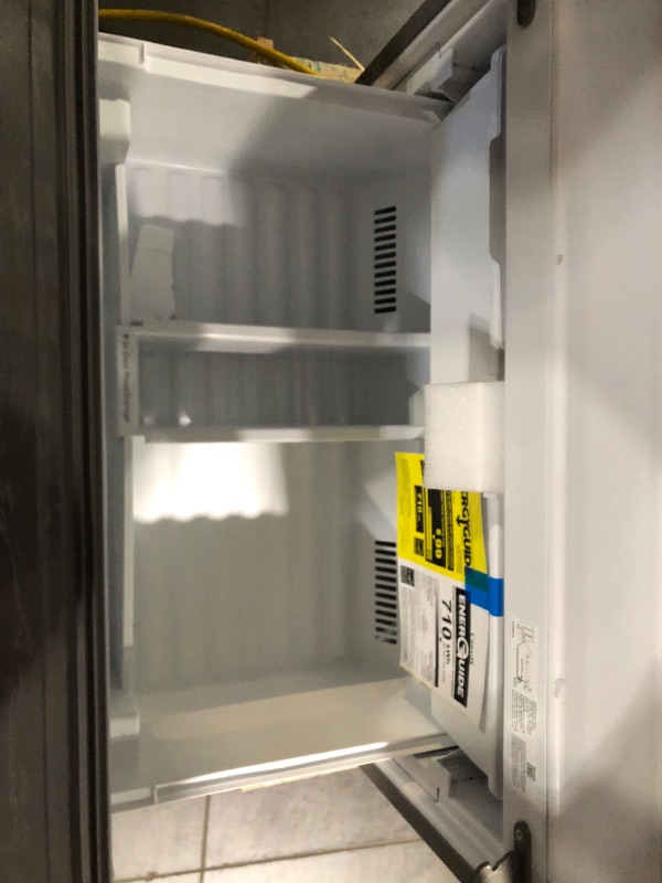 Photo 7 of **NO POWER**Whirlpool 26.8-cu ft French Door Refrigerator with Dual Ice Maker (Fingerprint Resistant Stainless Steel) ENERGY STAR