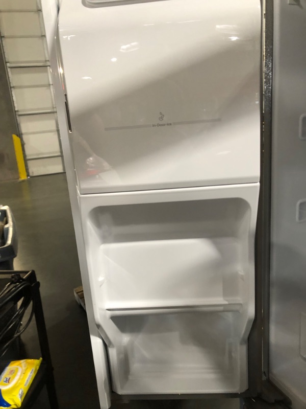 Photo 3 of **NO POWER**Whirlpool 26.8-cu ft French Door Refrigerator with Dual Ice Maker (Fingerprint Resistant Stainless Steel) ENERGY STAR