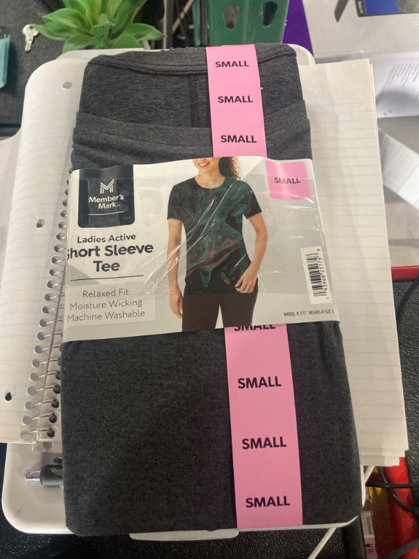 Photo 1 of 2 SMALL BLACK Member’s Mark Ladies Active Short Sleeve Boyfriend Tee's