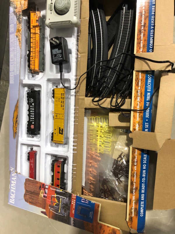 Photo 4 of Bachmann Trains - Rail Chief Ready To Run 130 Piece Electric Train Set - HO Scale