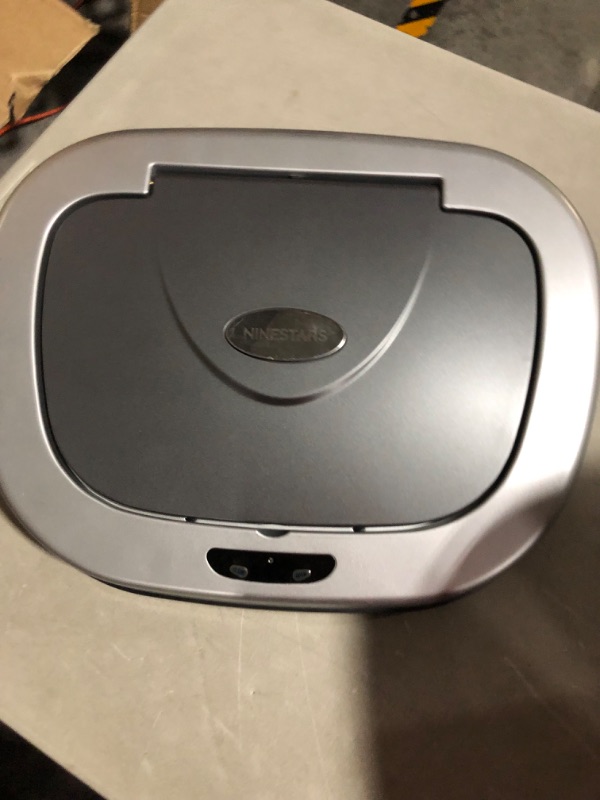 Photo 5 of *LID DOES NOT FUNCTION*
NINESTARS Automatic Touchless Infrared Motion Sensor Trash Can Silver/Black Lid, 21 Gal