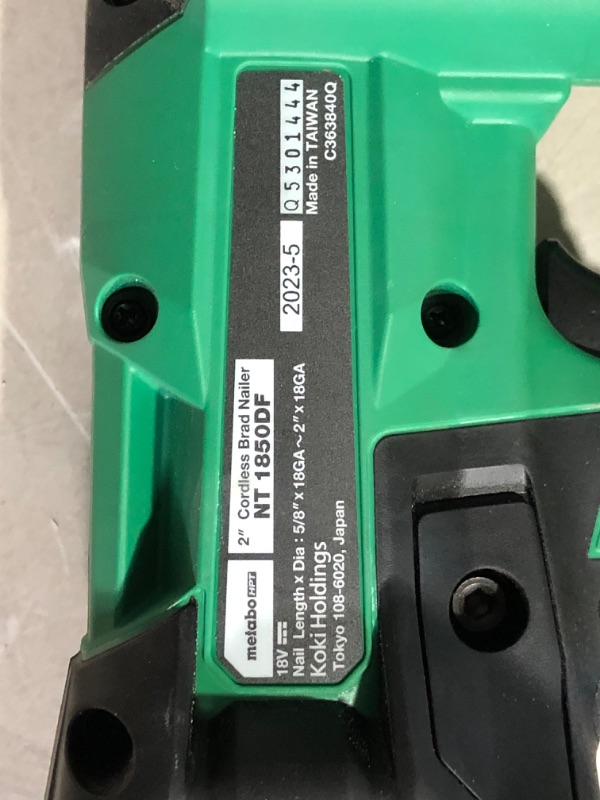 Photo 9 of ***USED - UNTESTED - SEE NOTES***
Metabo HPT 18V MultiVolt Cordless Brad Nailer | Includes 1-18V, 3.0 Ah Lithium Ion Battery 