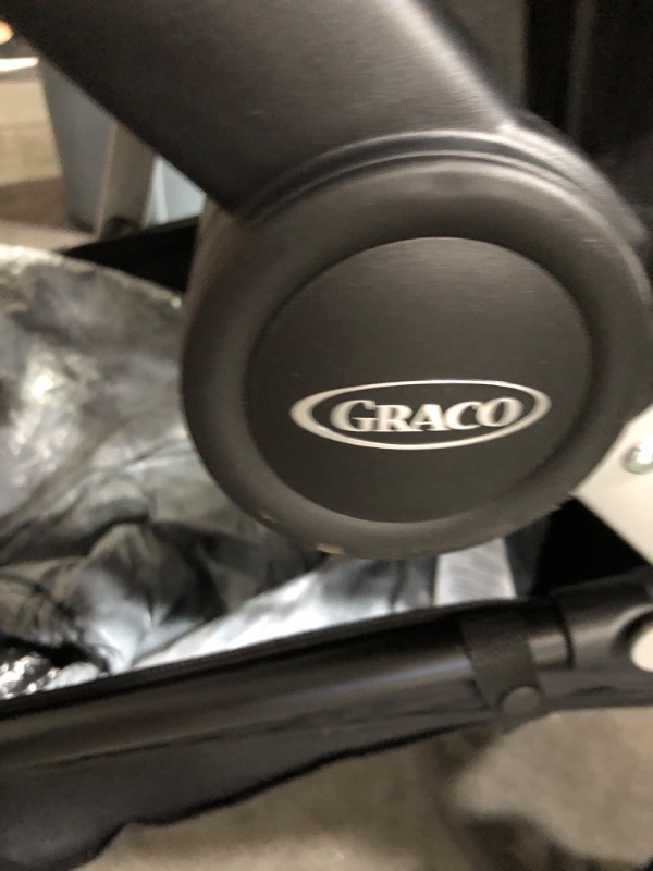 Photo 4 of (Missing a wheel)Graco  Quick-Fold Stroller - Graphite | Grey