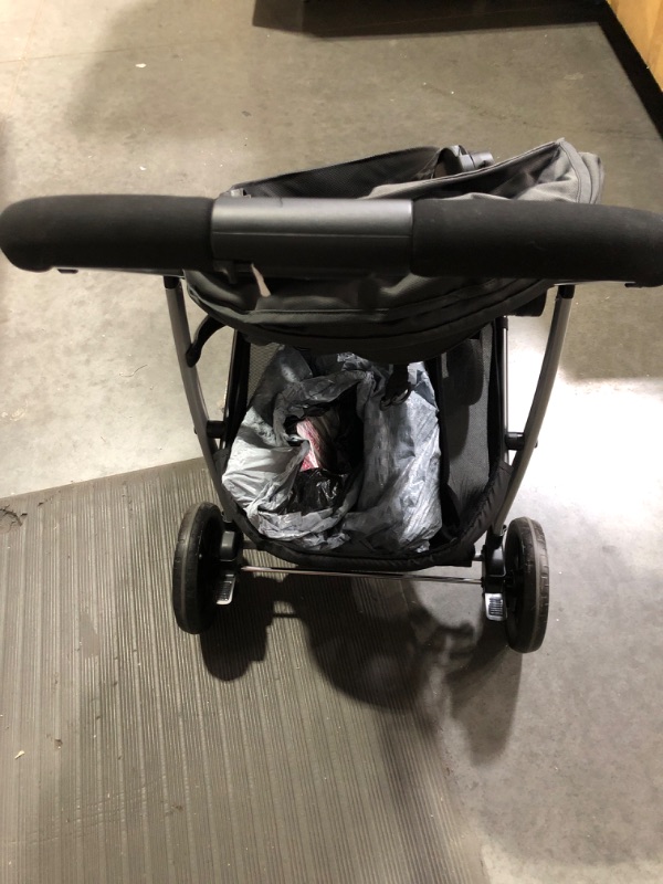 Photo 2 of (Missing a wheel)Graco  Quick-Fold Stroller - Graphite | Grey